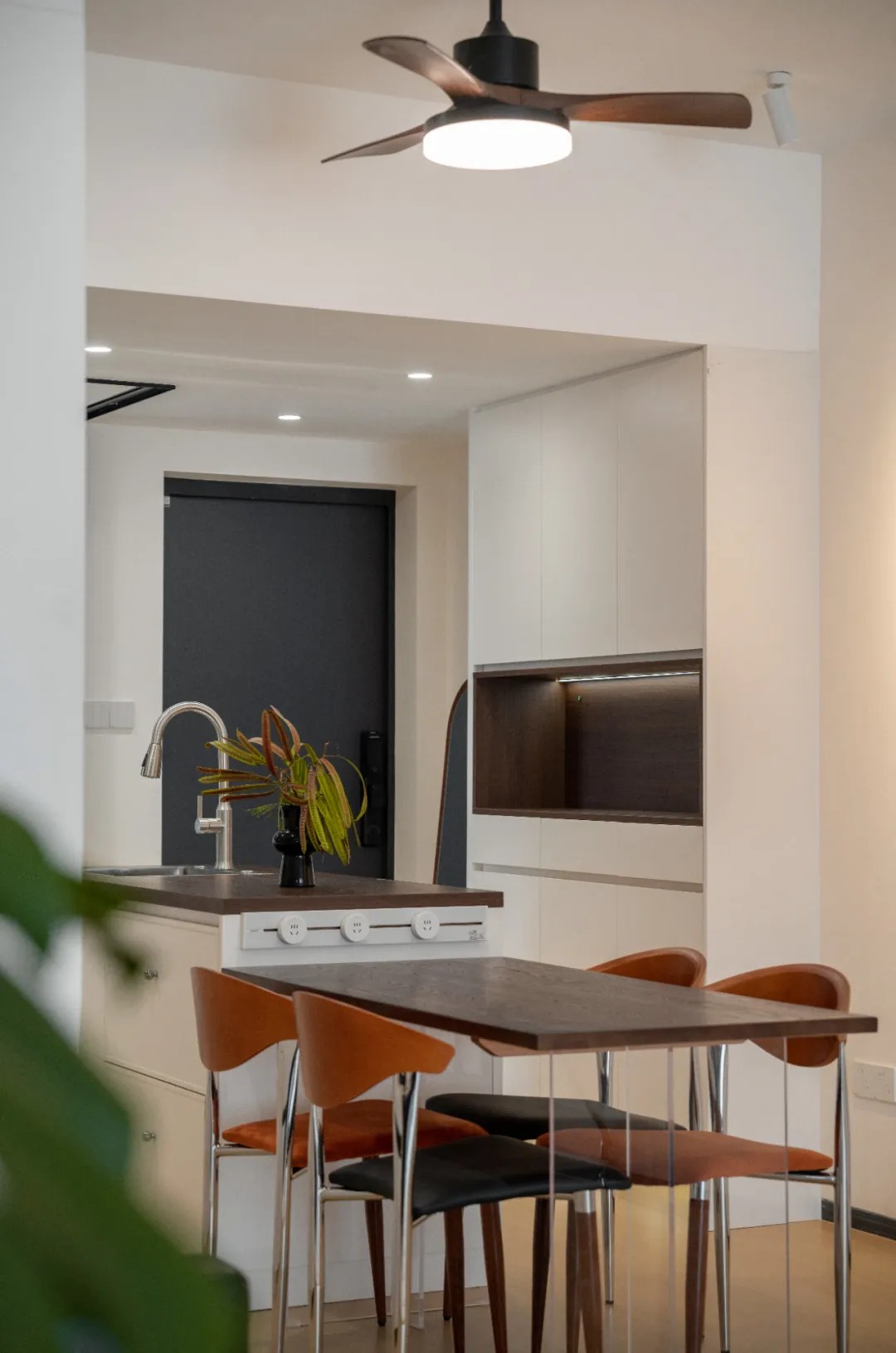 东莞1：1落地的全案设计，在可控的预算里，装出理想中的生活